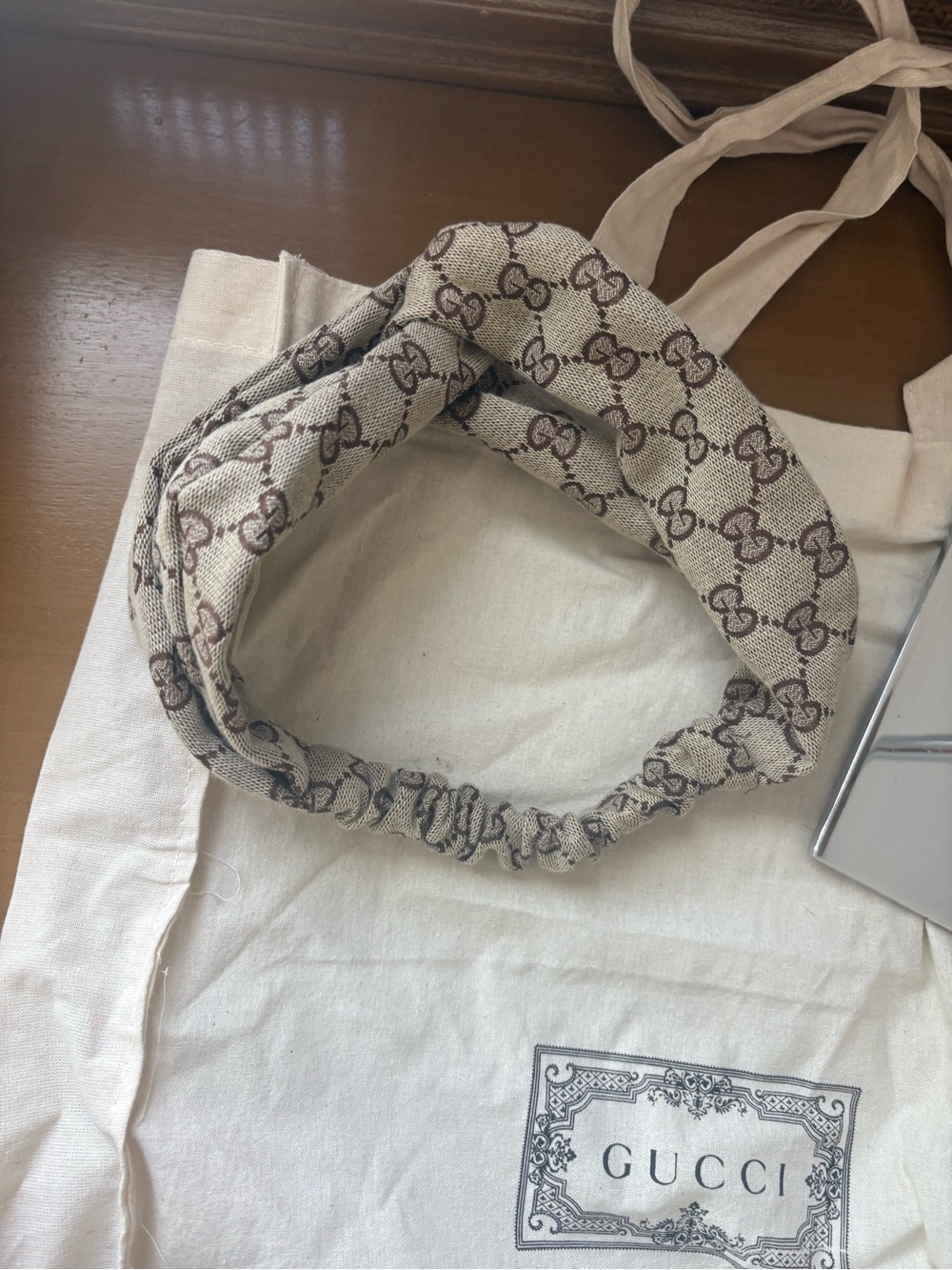 Vtg Gucci head wrap with bag no tag - Picture 6 of 9
